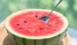 qq网红吃瓜推荐,揭秘热门事件背后的真相