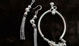 银饰 在线观看,一场视觉与情感的盛宴