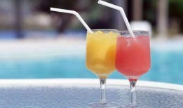 水果汁厂爆料怎么做视频,独家爆料带你走进果汁生产全过程