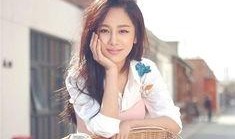 娱乐爆料社杨紫微博,粉丝热议不已！