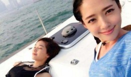 娱乐圈恋情爆料照片模板,明星甜蜜同框，恋情细节首度曝光！